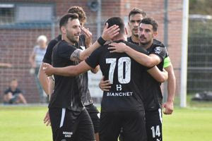 Τα στιγμιότυπα του φιλικού αγώνα του ΟΦΗ με τη Ντε Χάαγκ