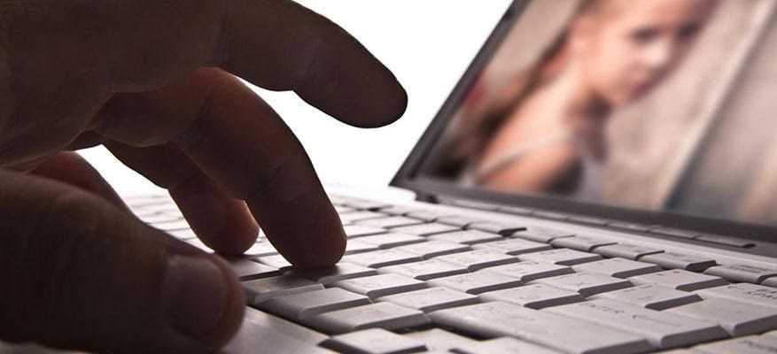 Tεχνητή νοημοσύνη: Ραγδαία αύξηση των βίντεο παιδικής πορνογραφίας