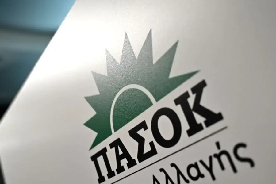 ΠΑΣΟΚ για ΟΠΕΚΕΠΕ: Ο Κυριάκος Μητσοτάκης μπαίνει εμπόδιο για να φτάσουν οι δυο υπουργοί στη Δικαιοσύνη
