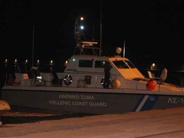 Πλοίο προσάραξε στη Σητεία – Σώα τα 14 μέλη του πληρώματος