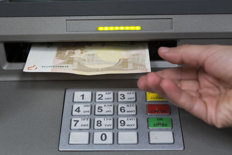 Πότε θα πληρώσει ο ΟΠΕΚΑ τα επιδόματα στους δικαιούχους τον Ιούλιο