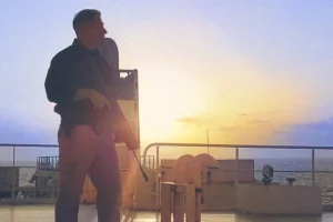 «Λάτζα της σωτηρίας» για τον Έλληνα ένοπλο φρουρό που επέζησε από την επίθεση των Χούθι