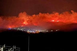 H Πορτογαλία αντιμέτωπη με πολλές δασικές πυρκαγιές – Πάνω από 1.700 πυροσβέστες στη μάχη με τις φλόγες