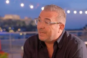 Αντώνης Ρέμος: «Ο Στέλιος Καζαντζίδης κράτησε ζωντανή την Ελλάδα στη ψυχή των Ελλήνων που φύγανε»