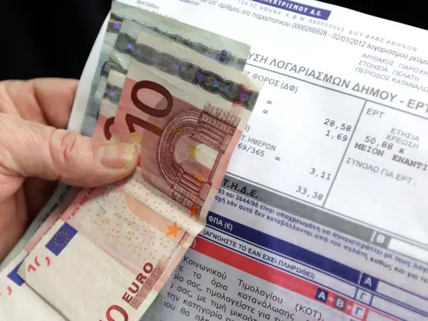 Σε ισχύ τα πρώτα «δυναμικά» τιμολόγια ρεύματος: Η ώρα της ημέρας με τη χαμηλότερη τιμή