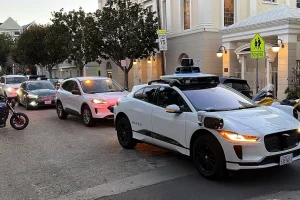 Πόσο επικίνδυνα είναι τελικά τα νέα ρομποτικά ταξί χωρίς οδηγό;