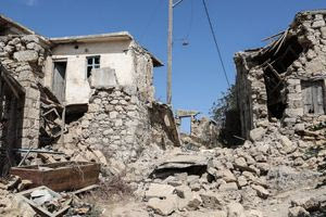 Ζητούν πίσω τα ψίχουλα από τους σεισμόπληκτους του Αρκαλοχωρίου