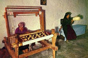 Παραδοσιακός αργαλειός σε κρητικό σπίτι