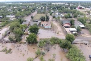 Τέξας-Πλημμύρες: Θρήνος για τους 27 κατασκηνωτές και ομαδάρχες που έχασαν τη ζωή τους