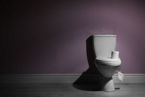 Νυκτουρία: Πού οφείλονται οι βραδινές επισκέψεις στην τουαλέτα – Πώς αντιμετωπίζονται