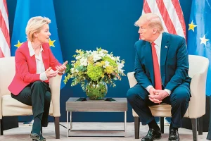 Τι σημαίνει η συμφωνία του Τραμπ με την ΕΕ – Κερδισμένοι και χαμένοι στον εξαμηνιαίο πόλεμο των δασμών