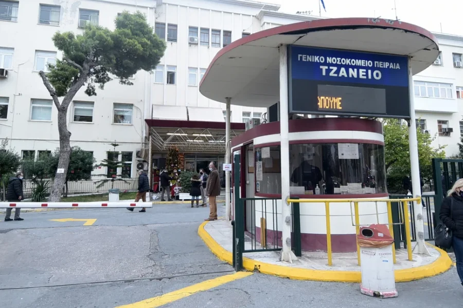 Σε πολύ κρίσιμη κατάσταση η 62χρονη μετά τη λάθος μετάγγιση αίματος -Εξετάζουν δωρεά οργάνων οι γιοι της