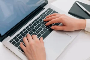 ΕΦΚΑ: Νέα e-υπηρεσία για επιστροφές στους απασχολούμενους συνταξιούχους