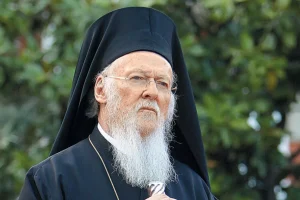 Στηρίζει Δαμιανό ο Βαρθολομαίος: Είναι ο νόμιμος και κανονικός Αρχιεπίσκοπος της Ιεράς Μονής Σινά