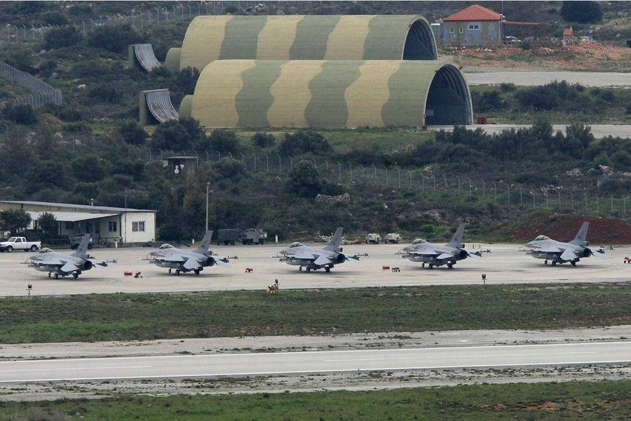 Χανιά: Με καθοριστικό ρόλο στην επίθεση στο Ιράν η βάση της Σούδας