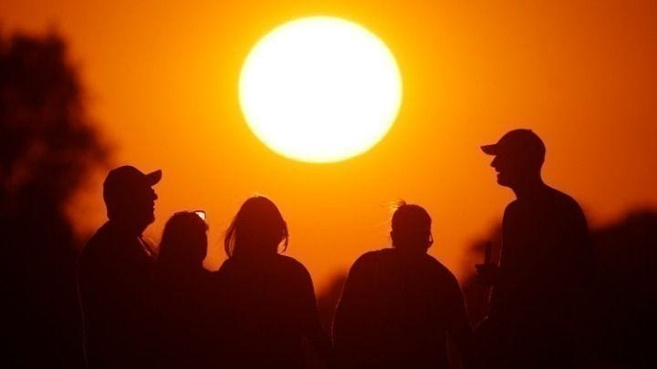 Πώς η υπερθέρμανση του πλανήτη απειλεί τη γονιμότητα – Οι επιπτώσεις σε άνδρες και γυναίκες