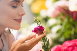 Τέσσερα βότανα «σύμμαχοι» της καρδιάς ρίχνουν τη χοληστερόλη, μειώνουν το στρες και διώχνουν τη θλίψη