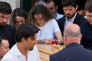 Ντιόγκο Ζότα: Τελευταίο αντίο με δάκρυα και σιωπή