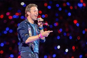 Coldplay – Πρόσεξε για να… έχει ο Κρις Μάρτιν: «Είναι σίγουρα σύντροφός σου;» (βίντεο)