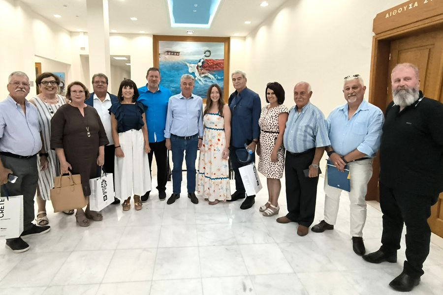 Επίσκεψη του Προεδρείου του Παγκοσμίου Συμβουλίου Κρητών και των Προέδρων των Ομοσπονδιών στον Περιφερειάρχη Κρήτης