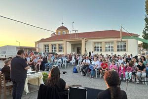 Επιτυχημένη η βραδιά αφήγησης παραμυθιών στη Λύττο, προς τιμήν του Αριστοφάνη Χουρδάκη