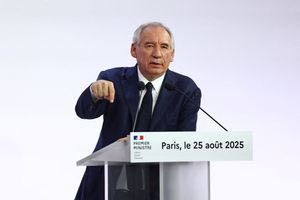 Γαλλία: Ο Μπαϊρού ζητά ψήφο εμπιστοσύνης – «Οχι» από την Εθνική Συσπείρωση