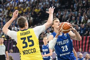 Ευρωμπάσκετ 2025: Επίδειξη δύναμης η Σερβία – Η Φινλανδία νικήτρια στο ντέρμπι της Σκανδιναβίας
