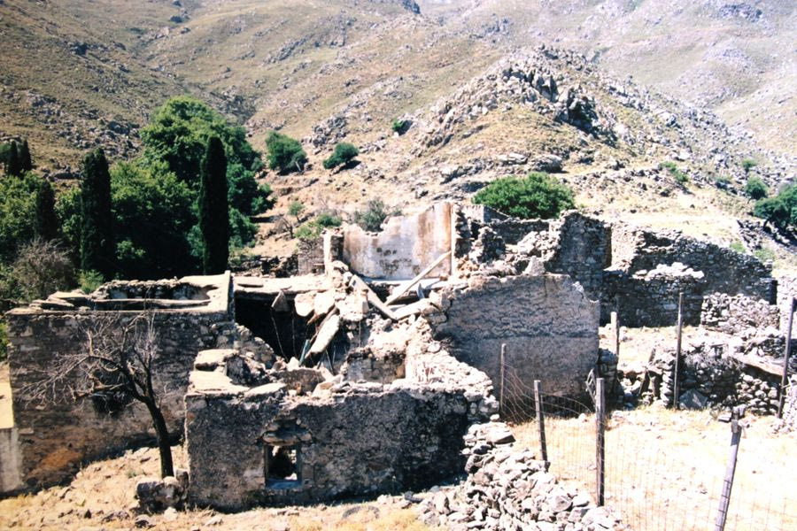 «…δε θέλομε τα ρολόγια σας και τα λεφτά σας…»