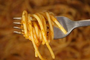 Μακαρόνια: Το έξυπνο tip για να μην κολλούν μεταξύ τους μετά το βράσιμο