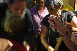 Μοναστηριακό μαγείρεμα από τον ηγούμενο, την αντιδήμαρχο, μια σεφ και μια μαγείρισσα (φωτογραφίες)