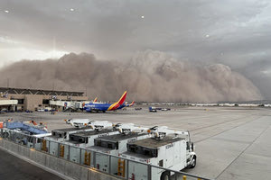 Πελώριο κύμα σκόνης haboob σάρωσε το Φοίνιξ – Απόκοσμες εικόνες