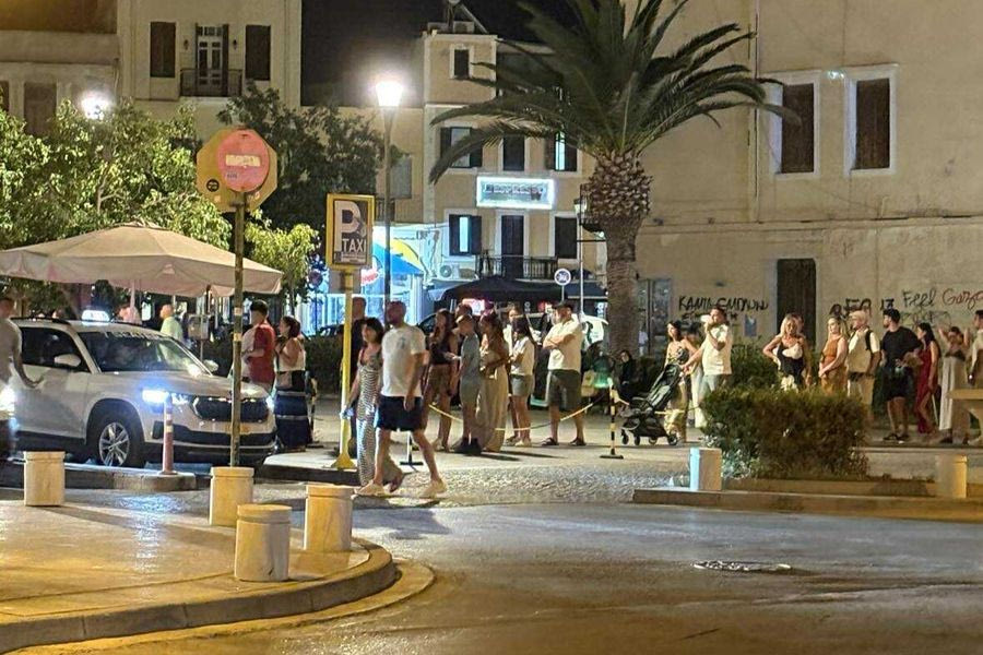 Ρέθυμνο: Ατελείωτη ουρά… ταξί!