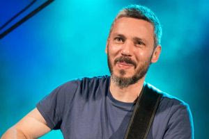 Αλκίνοος Ιωαννίδης: Μια καλοκαιρινή βραδιά στη Μίλατο