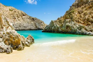 Η παραδεισένια παραλία που γίνεται πλέον το … αδιαχώρητο!