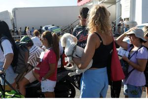 Συνεχίζεται η έξοδος των αδειούχων του Αυγούστου