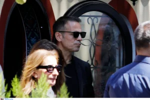 Αλεξάνδρα Νικολαΐδου: Θρήνος στην κηδεία της 41χρονης – Συντετριμμένος ο Ντέμης Νικολαΐδης