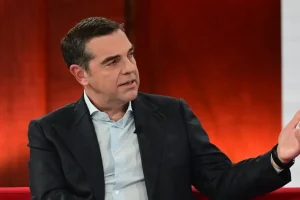 Αλέξης Τσίπρας στη Le Monde: 7 χρόνια μετά την Ιθάκη της ελληνικής κρίσης ήρθε η ώρα να πω την αλήθεια μου