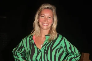 Γέννησε στα 54 της η Άριελ Κωνσταντινίδη