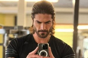 Ξέσπασε ο Άρης Μουγκοπέτρος για τον φίλο του που του έδωσε την κροτίδα: «Έχει το θράσος να πηγαίνει σε πανηγύρι και να γλεντάει»