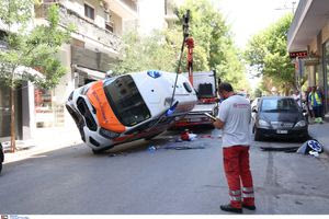 Τραγωδία στο Γουδί – Πέθανε ο ασθενής που μετέφερε το ασθενοφόρο που ανετράπη