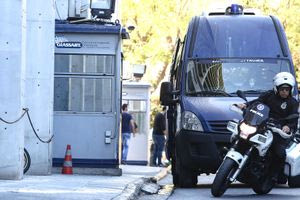 Στη φυλακή οδηγήθηκαν οι πέντε από τους έξι Toύρκους της «Συμμορίας του Ρέιζ»