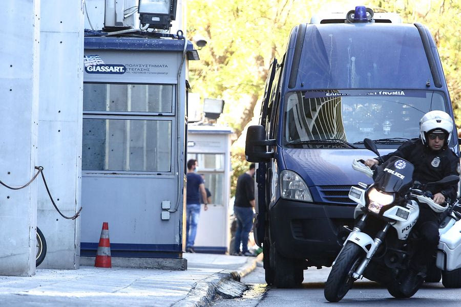 Στη φυλακή οδηγήθηκαν οι πέντε από τους έξι Toύρκους της «Συμμορίας του Ρέιζ»