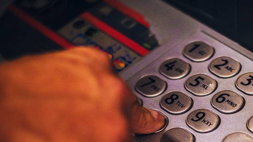Τέλος οι χρεώσεις μέσω ΔΙΑΣ στα ΑΤΜ από 11 Αυγούστου