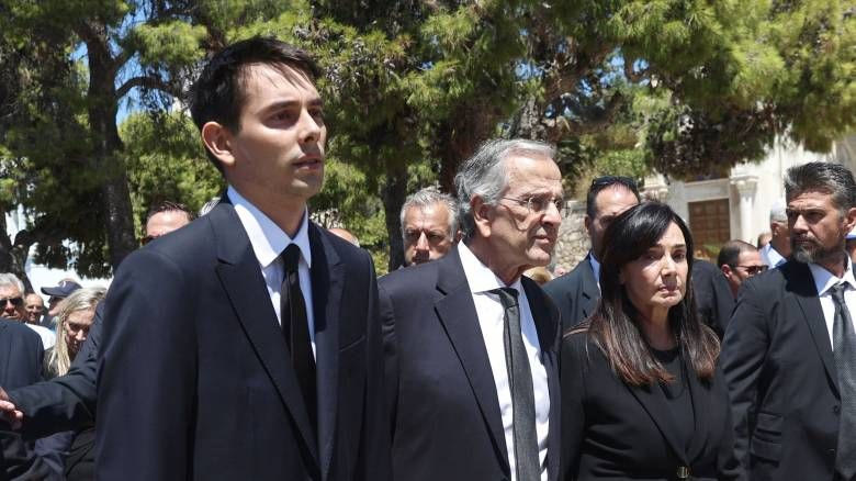 Το πρώτο μήνυμα του Κώστα Σαμαρά μετά την κηδεία της αδελφής του – «Ευχαριστώ από τα βάθη της καρδιάς μου»
