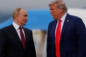 Δύο εβδομάδες διορία στον Πούτιν δίνει ξανά ο Τραμπ