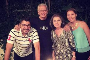 Η τελευταία ανάρτηση του Δημήτρη Κωνσταντάρα – Χαμογελαστός με τη σύζυγό του Βίκυ