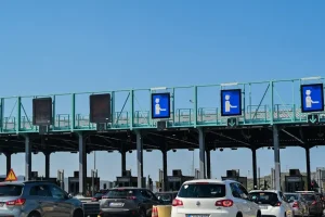 Έξοδος Δεκαπενταύγουστου: Έκτακτα μέτρα από την τροχαία – Απαγόρευση φορτηγών μέχρι την Κυριακή