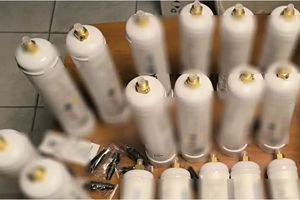 Κατασχέθηκαν 18 φιάλες «αερίου γέλιου» στον Κάβο Κέρκυρας