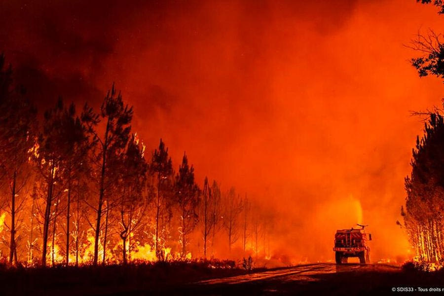 Γαλλία: Πυρκαγιά με ένα νεκρό, έχει κάψει πάνω από 120.000 στρέμματα