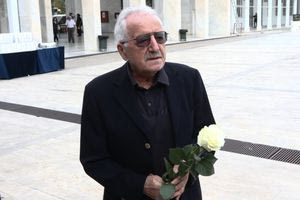 Πέθανε η σύζυγος του πρώην υπουργού του ΠΑΣΟΚ Κώστα Γείτονα